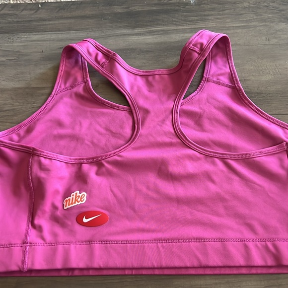 Sports bra - Picture 2 of 3